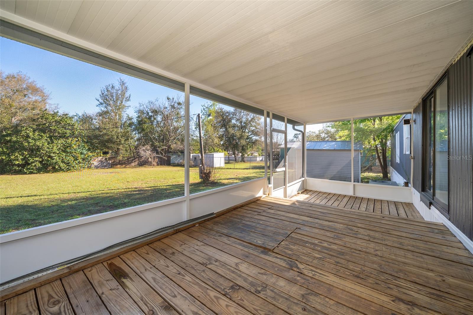 101 CAROLINE AVE, LADY LAKE, FL — photo 33