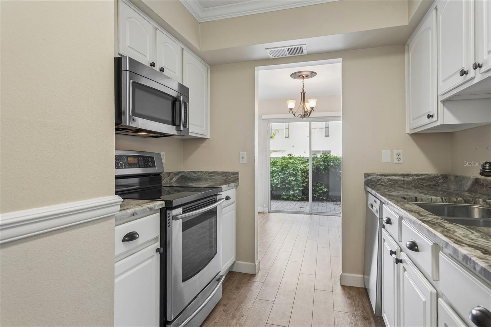 6341 TREETOP CIR #6341, TEMPLE TERRACE, FL — photo 10