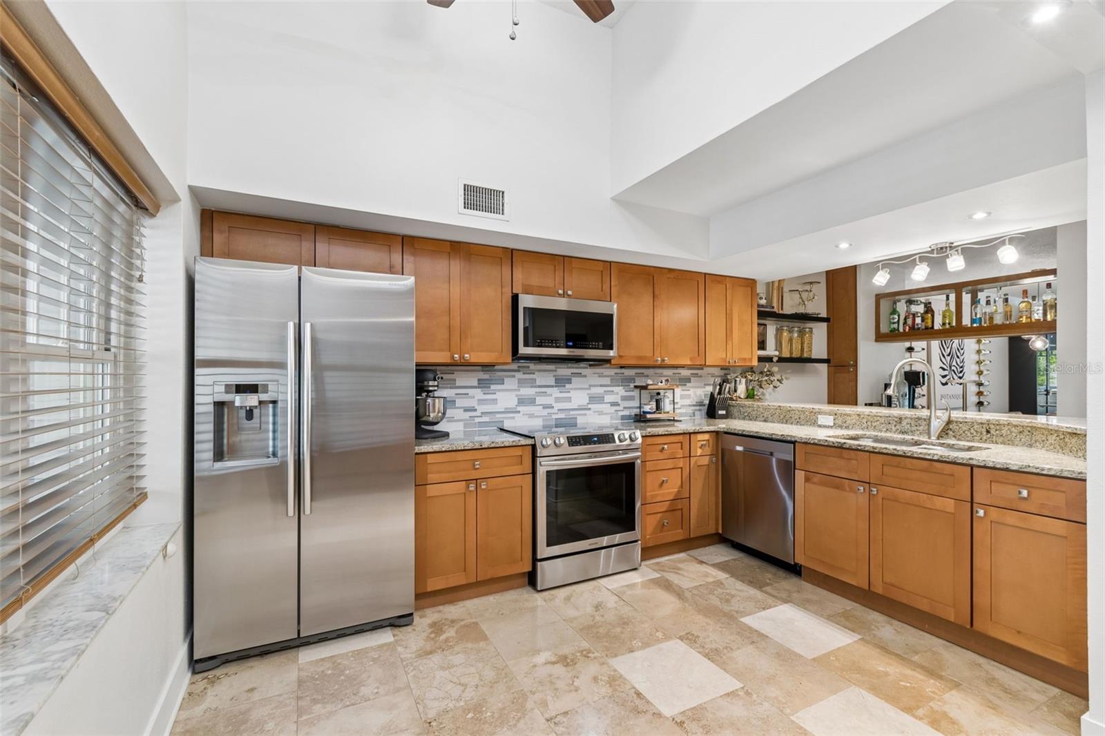 2599 DOLLY BAY DR #302, PALM HARBOR, FL — photo 3