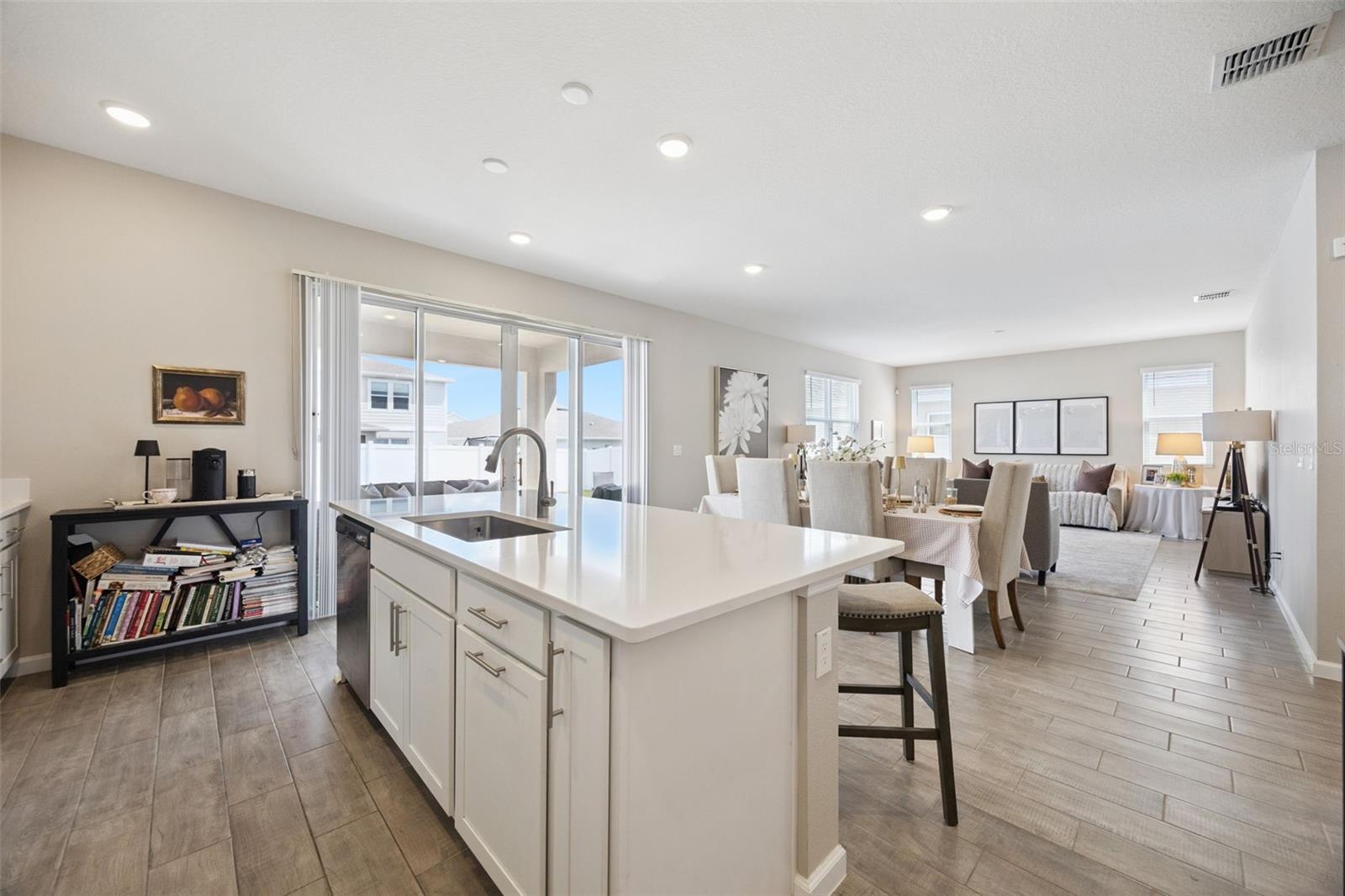 1550 SUGARBELLE CIR, MASCOTTE, FL — photo 23