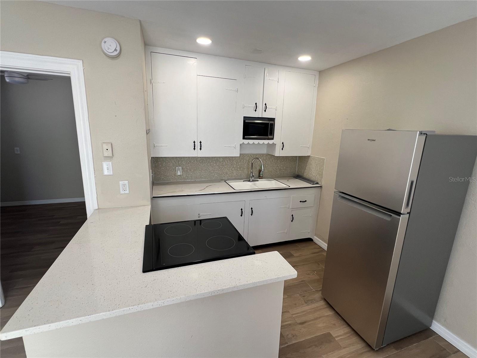 116 145TH AVE E, MADEIRA BEACH, FL — photo 4