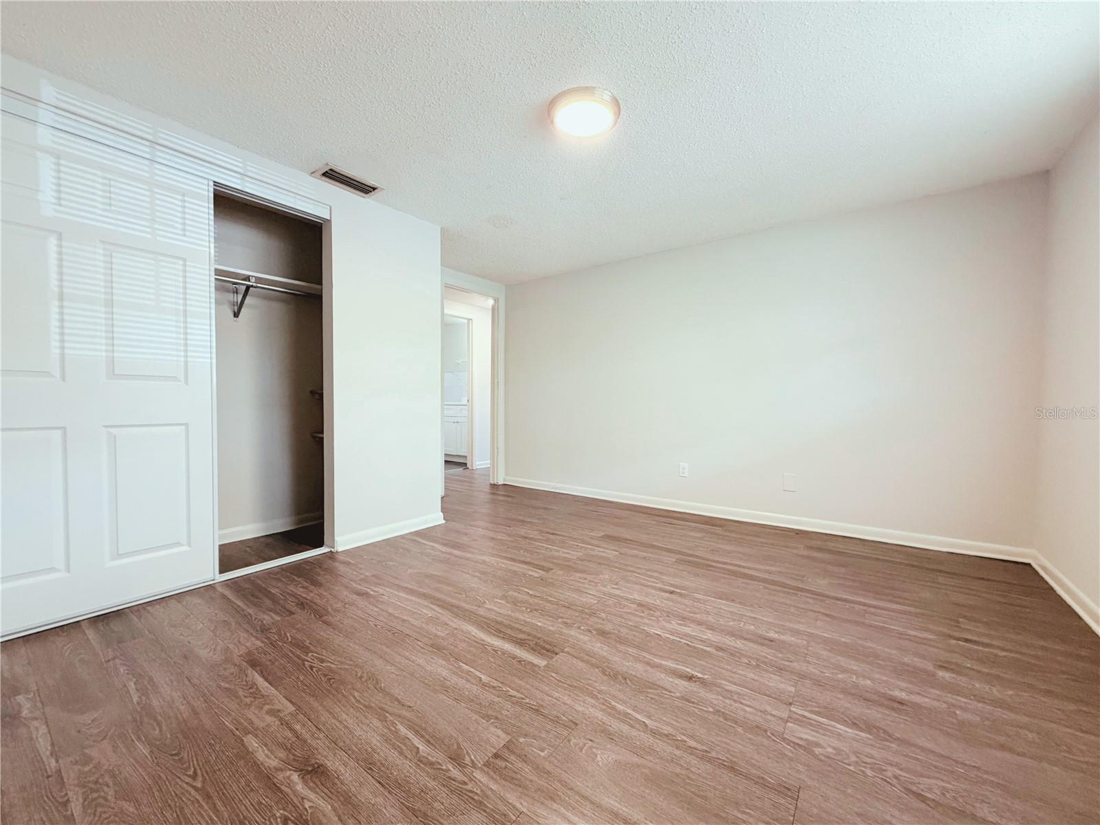 5305 OAKWOOD CT #17, TAMPA, FL — photo 8