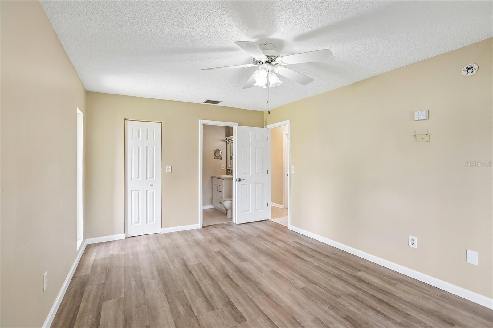 1418 14TH CIR SE, LARGO, FL — photo 15