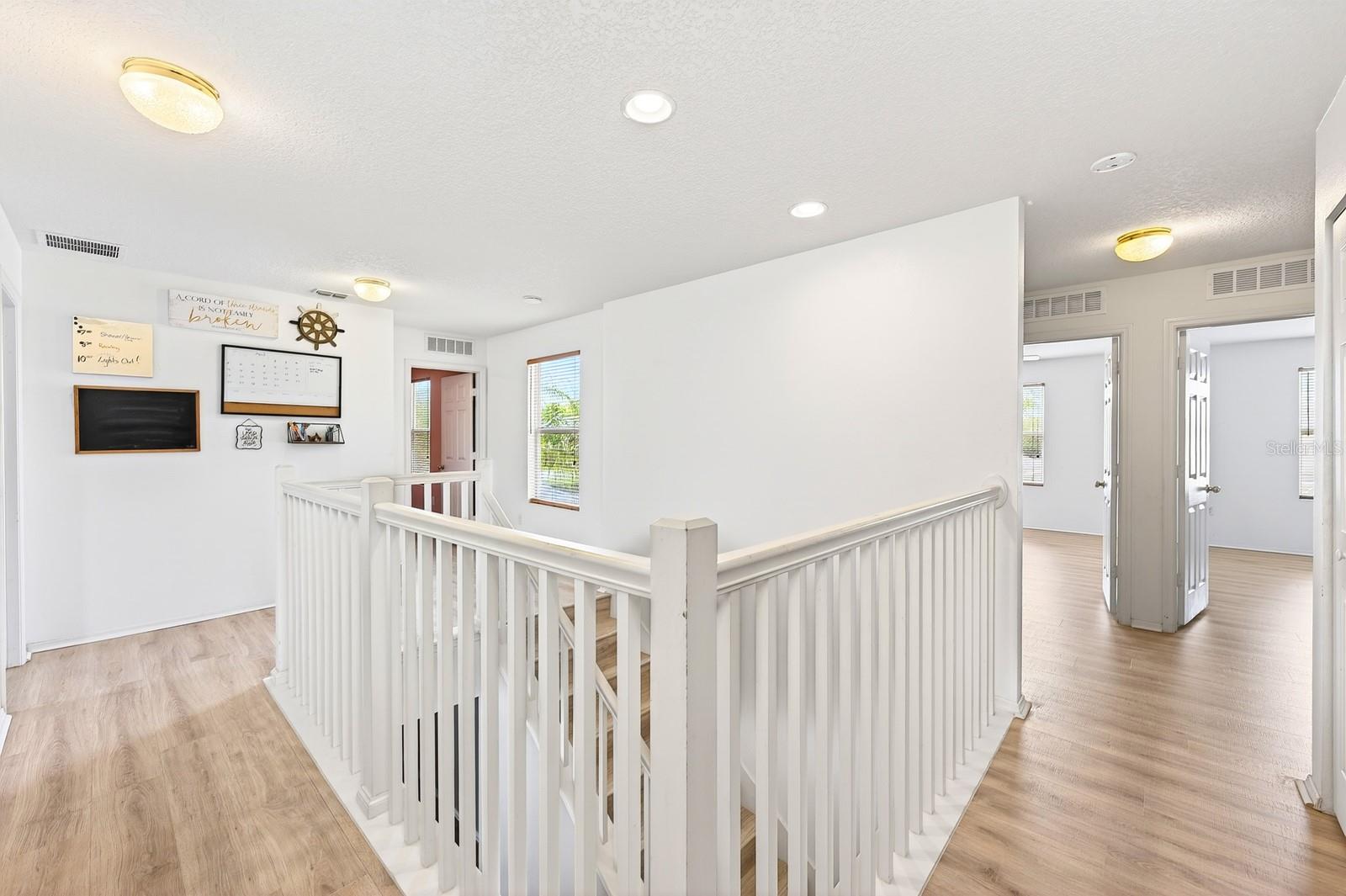 1681 STRATHMORE CIR, MOUNT DORA, FL — photo 36