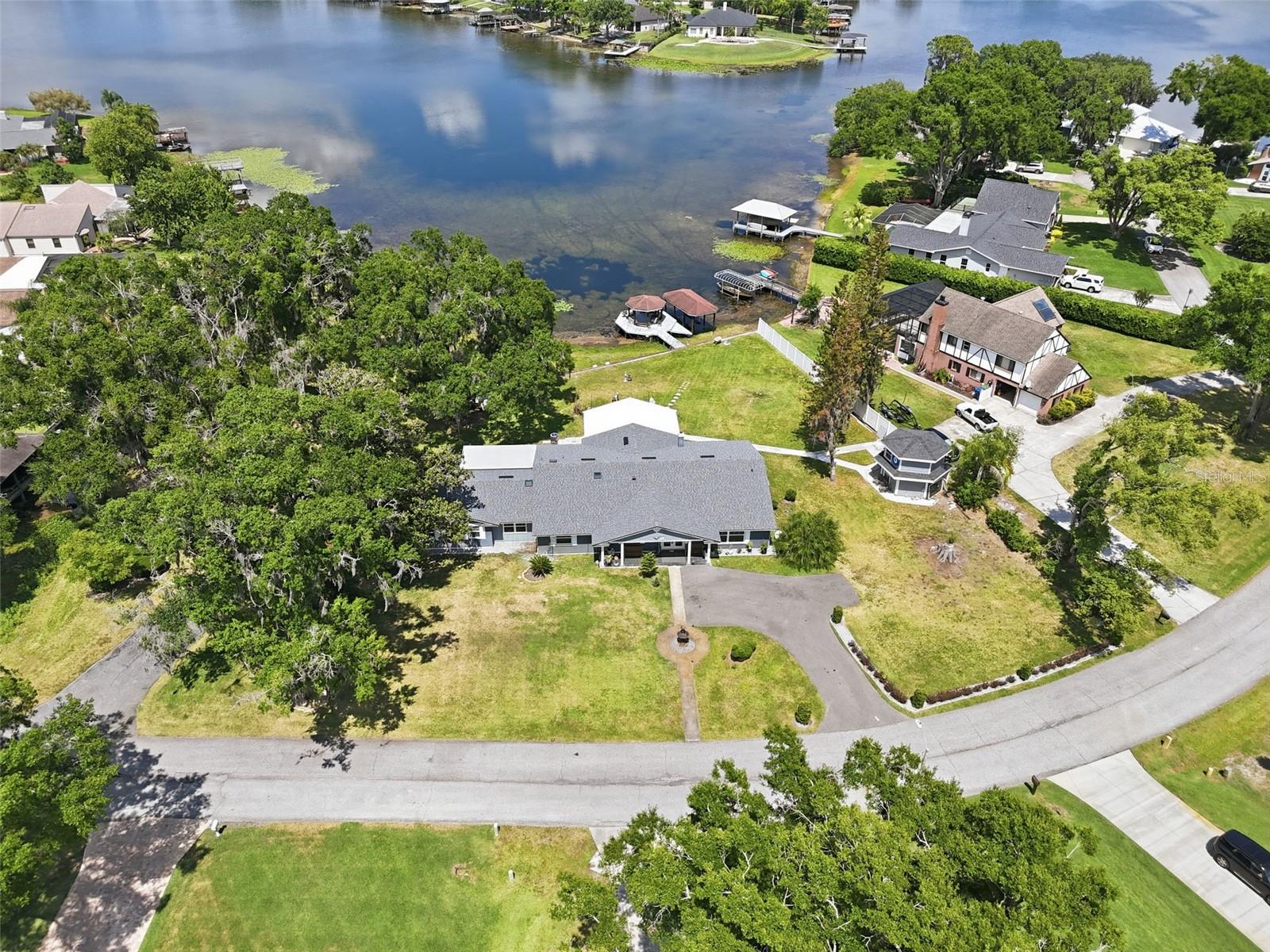 3678 E LAKE DR, LAND O LAKES, FL — photo 3