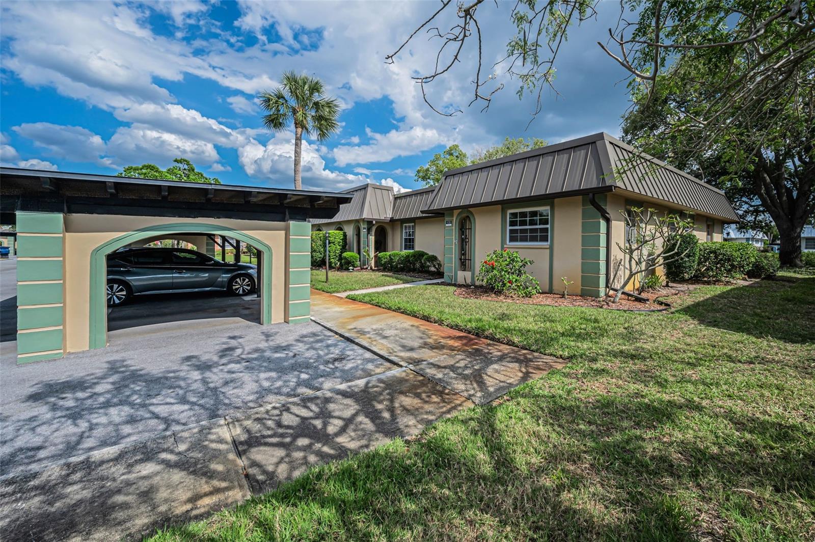 4200 HAMPTON DR, NEW PORT RICHEY, FL — photo 3