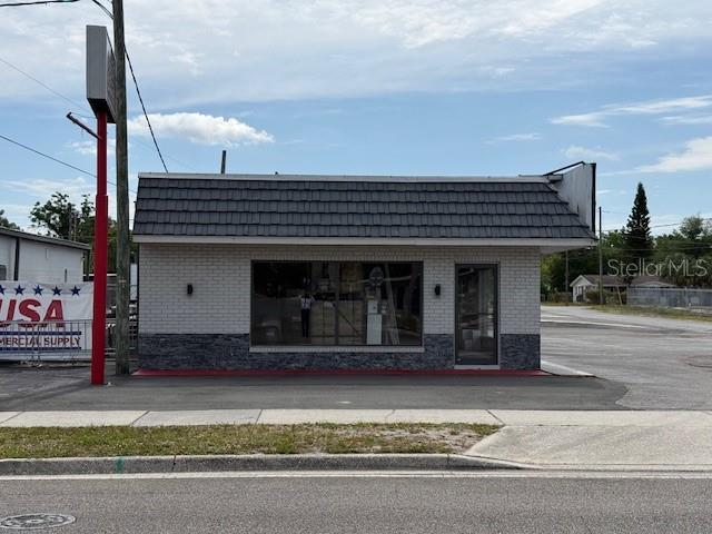 9501 N NEBRASKA AVE, TAMPA, FL