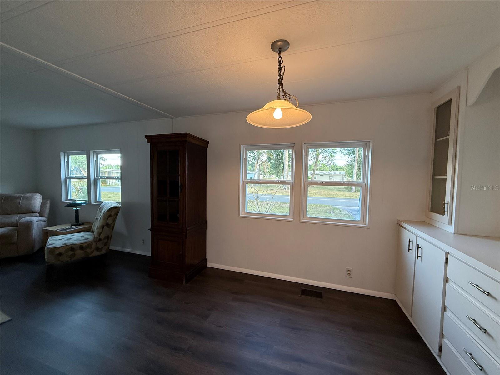 27 S BOBWHITE RD, WILDWOOD, FL — photo 11