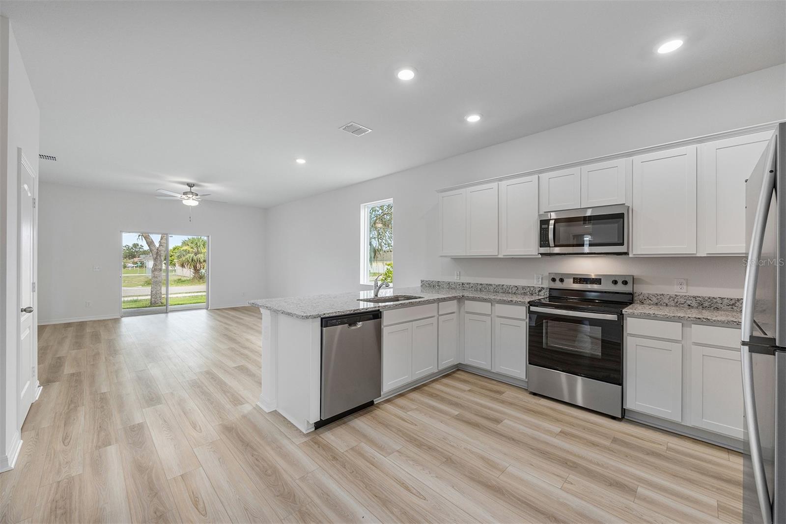 247 BIG SIOUX DR, POINCIANA, FL — photo 8