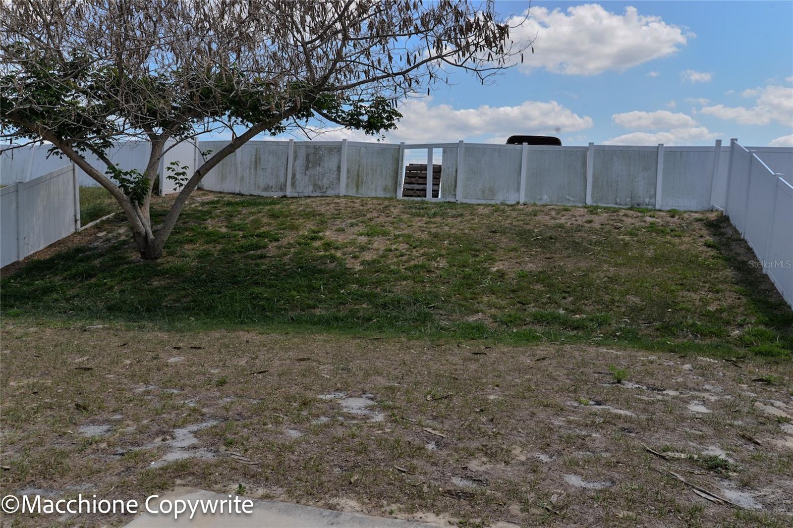 316 LAKE SMART CIR, WINTER HAVEN, FL — photo 3