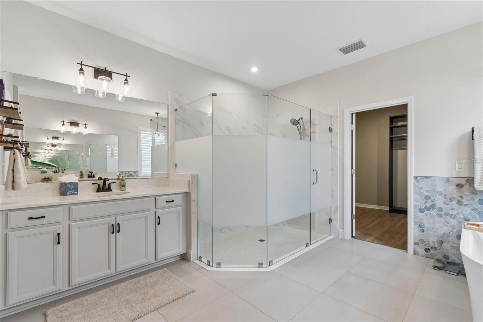 6870 TALAMORE DR, WESLEY CHAPEL, FL — photo 33