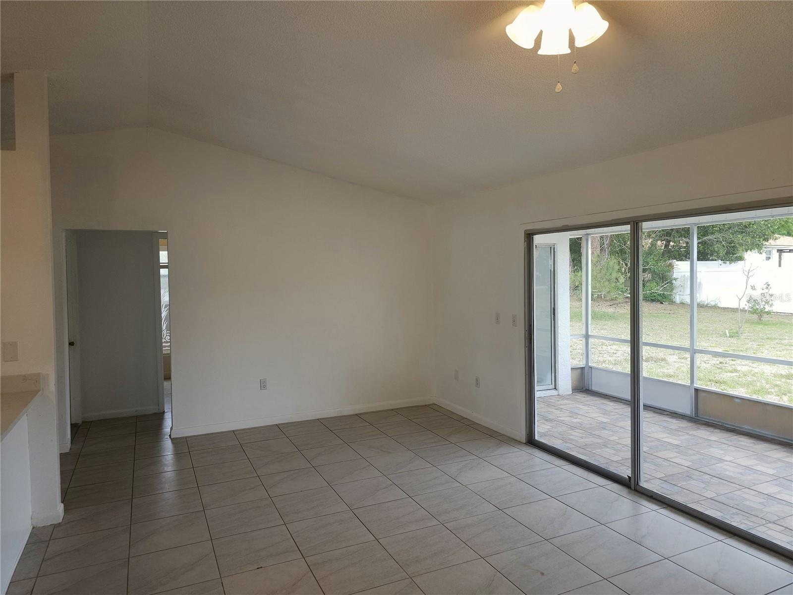 4008 BIANCA ST, SEBRING, FL — photo 22