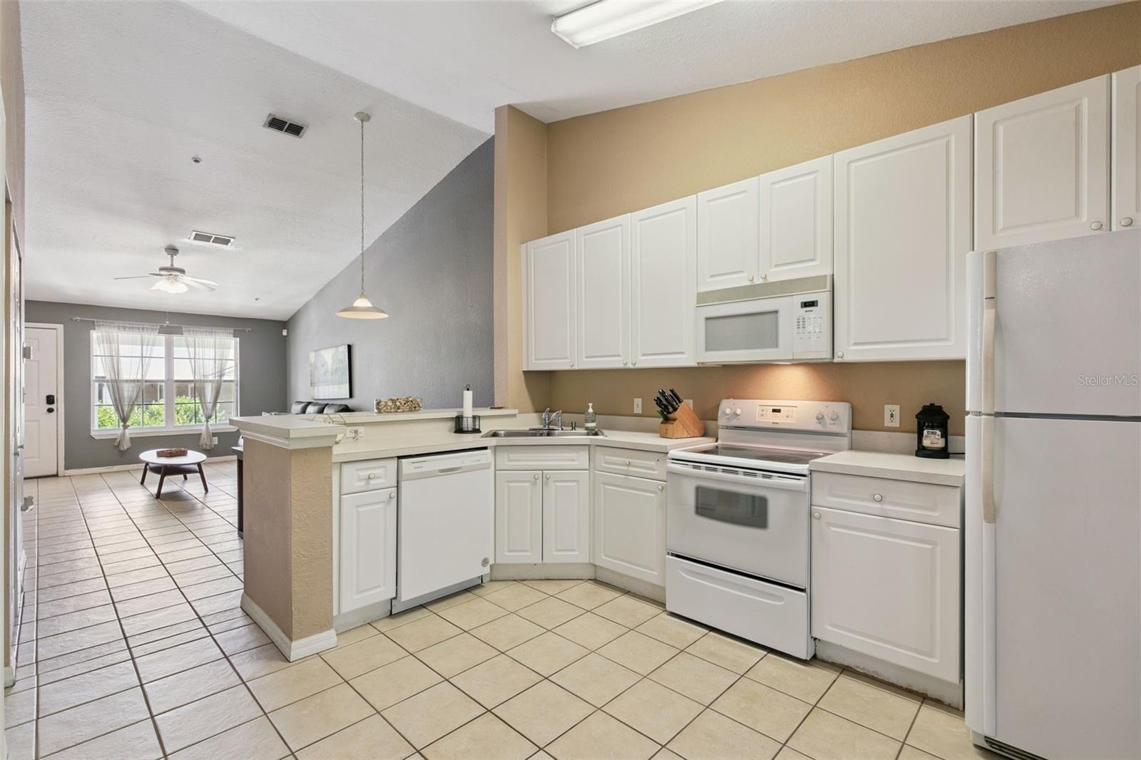 145 RESERVE CIR #205, OVIEDO, FL — photo 11