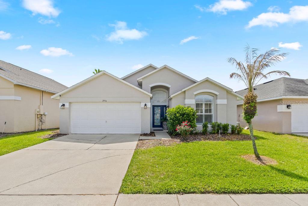 2916 BLOOMING ALAMANDA LOOP, KISSIMMEE, FL — photo 2