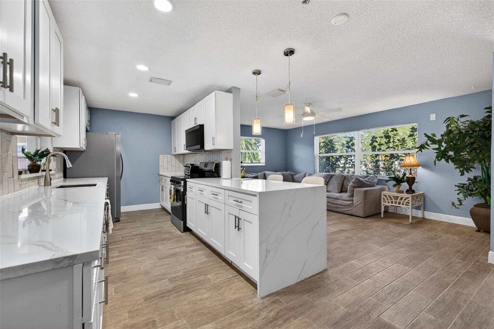 5810 VENETIAN BLVD NE, ST PETERSBURG, FL — photo 8