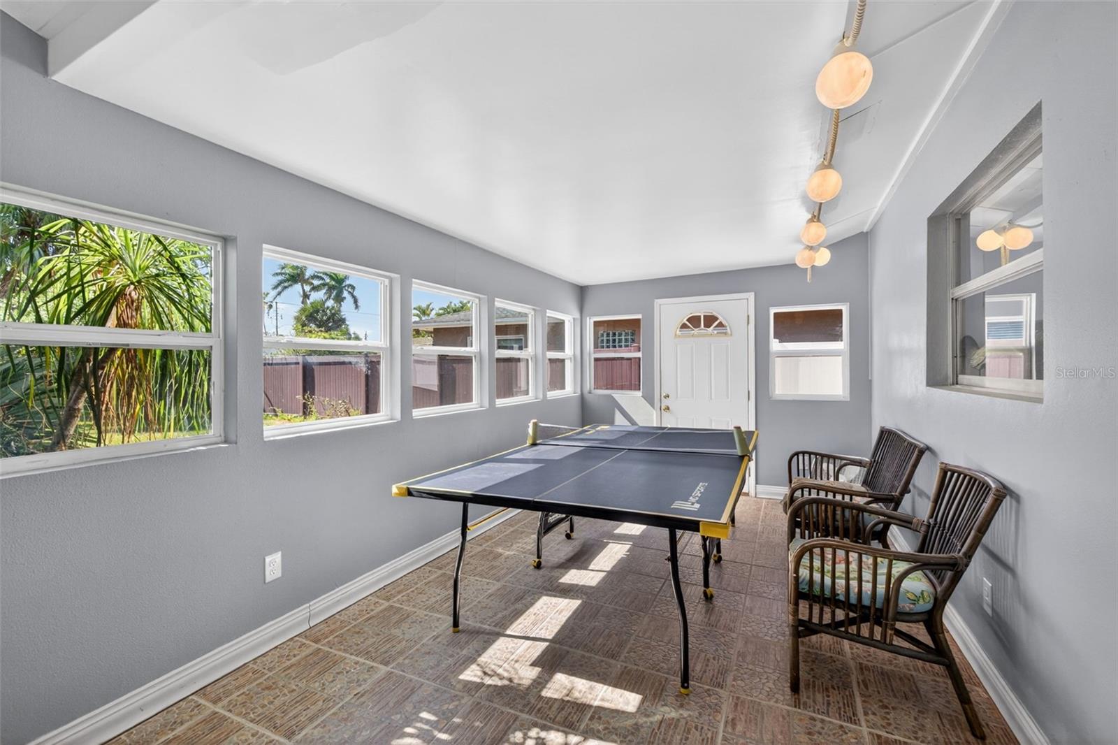5810 VENETIAN BLVD NE, ST PETERSBURG, FL — photo 20