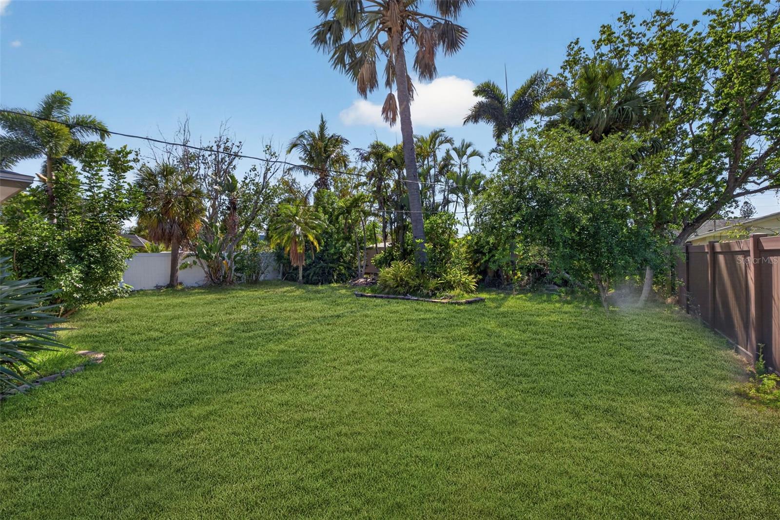5810 VENETIAN BLVD NE, ST PETERSBURG, FL — photo 23