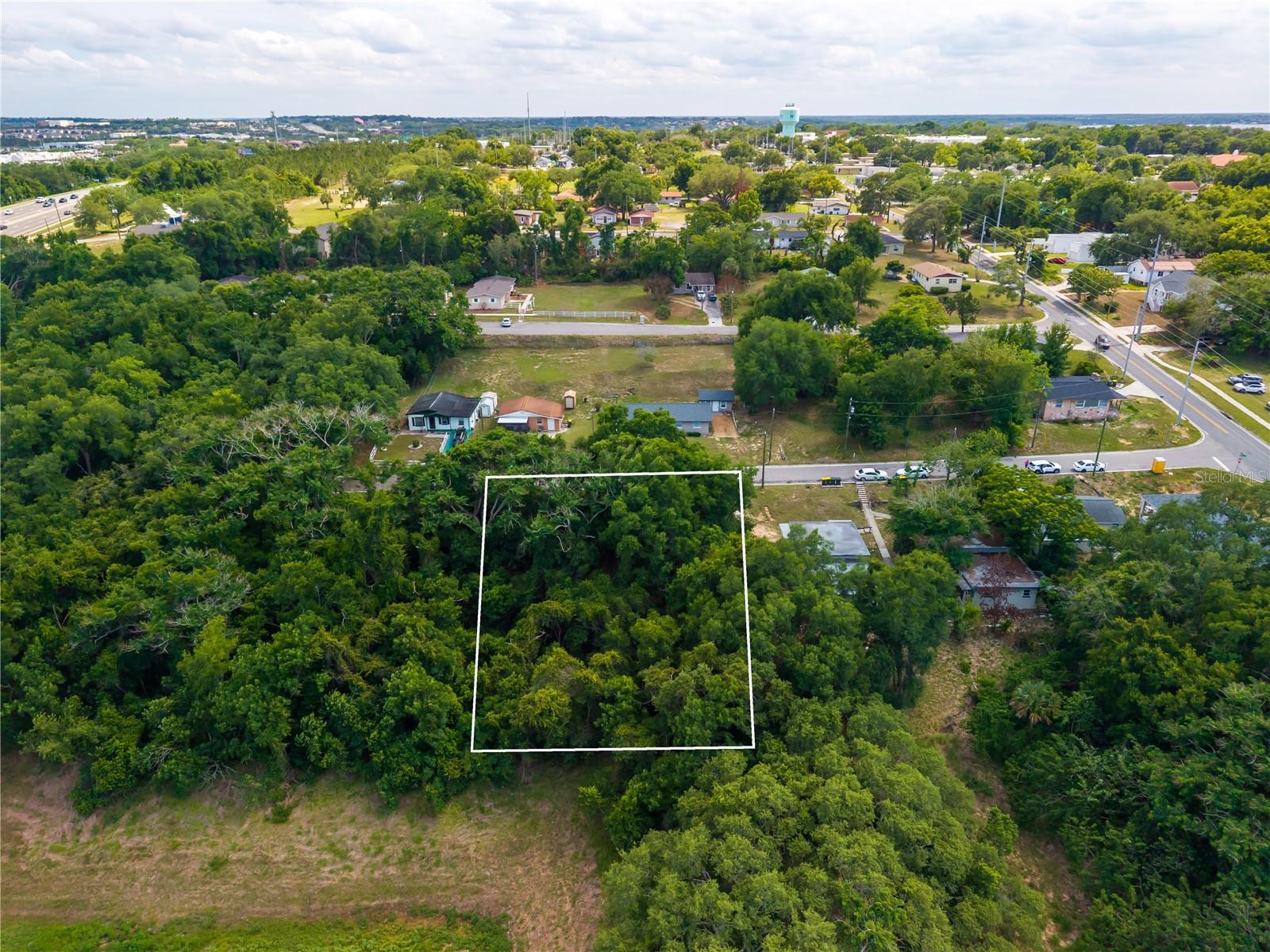 E MINNEOLA AVE, CLERMONT, FL — photo 35