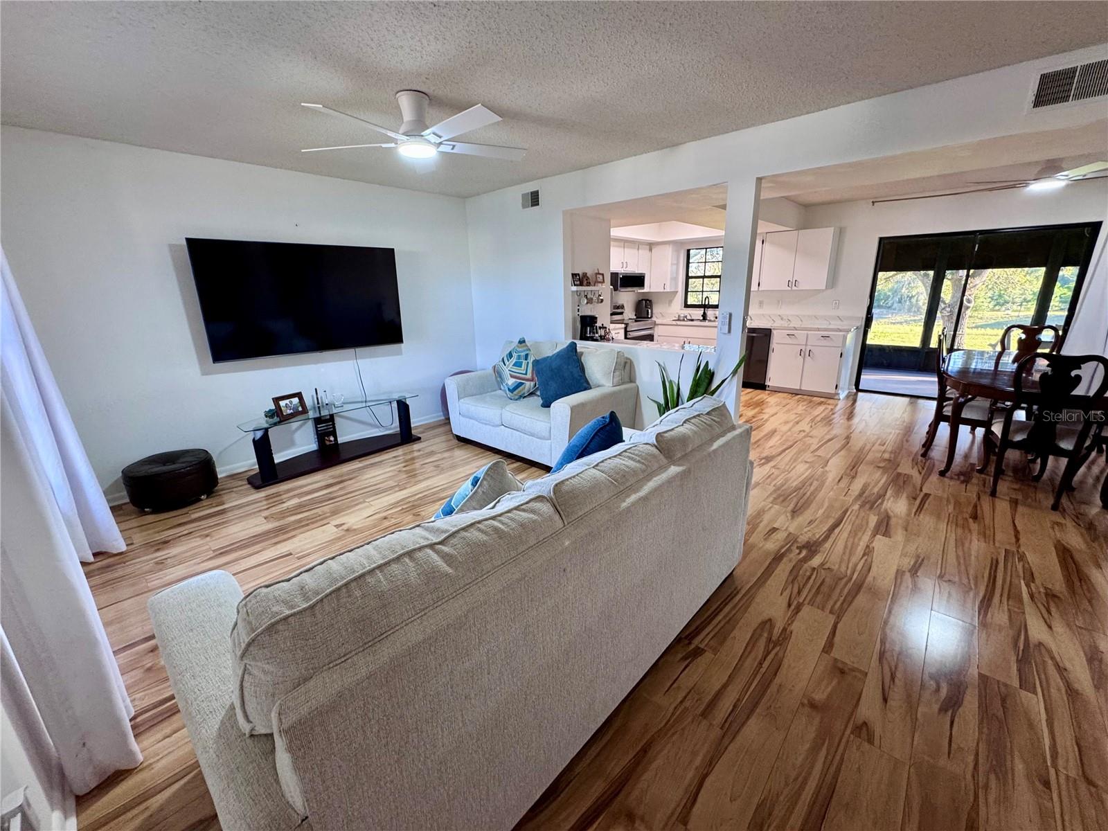 7186 LEXINGTON CIR, BROOKSVILLE, FL — photo 2