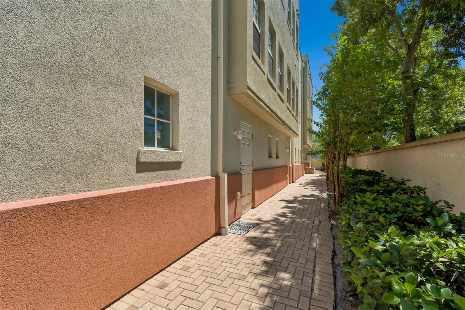 650 SIREN WIND LN, CLEARWATER, FL — photo 5