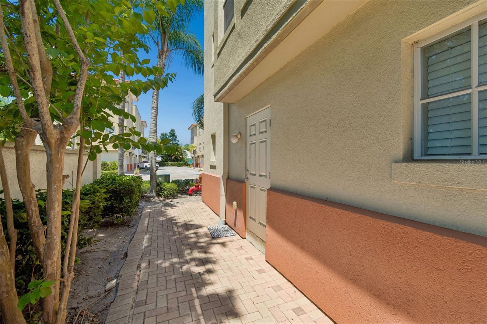 650 SIREN WIND LN, CLEARWATER, FL — photo 6