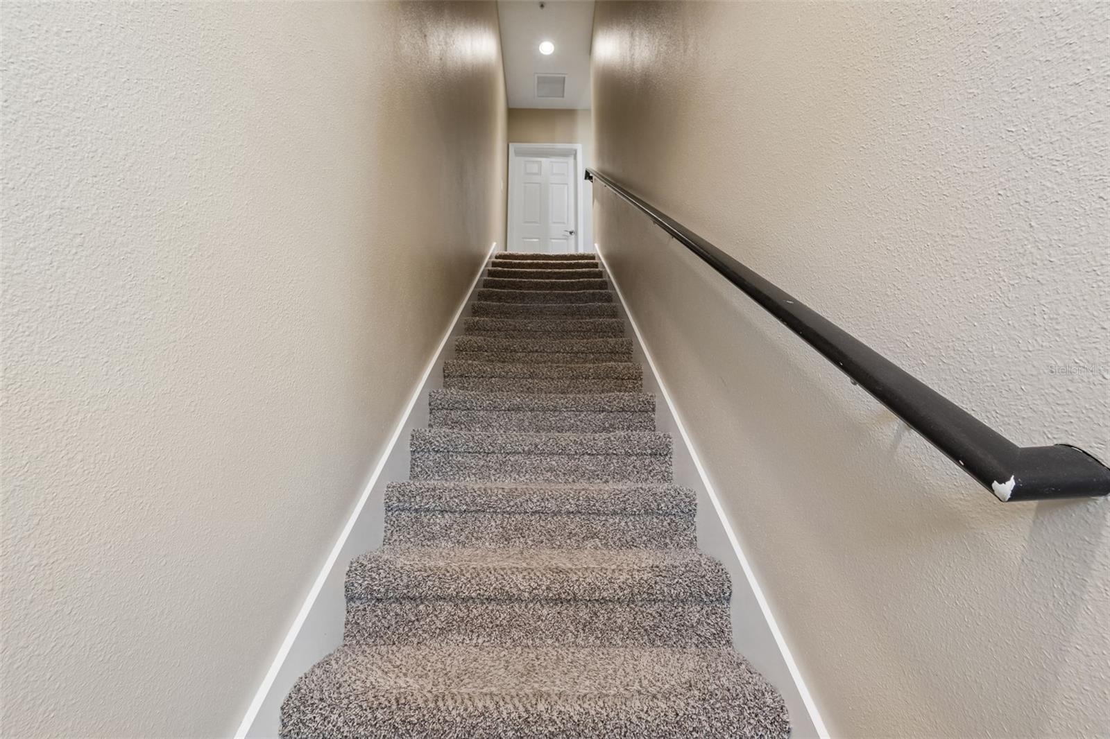 650 SIREN WIND LN, CLEARWATER, FL — photo 32