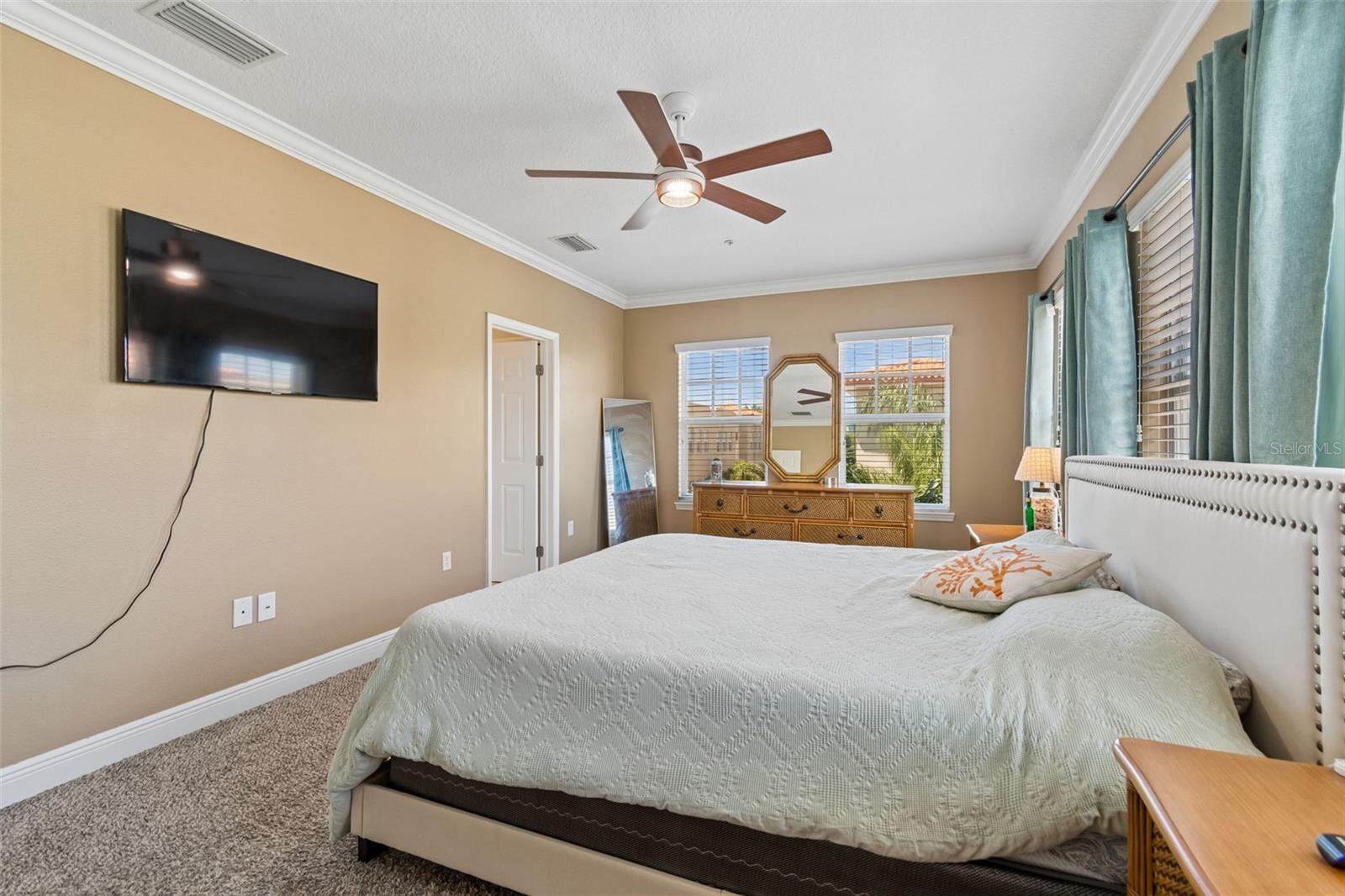 650 SIREN WIND LN, CLEARWATER, FL — photo 36