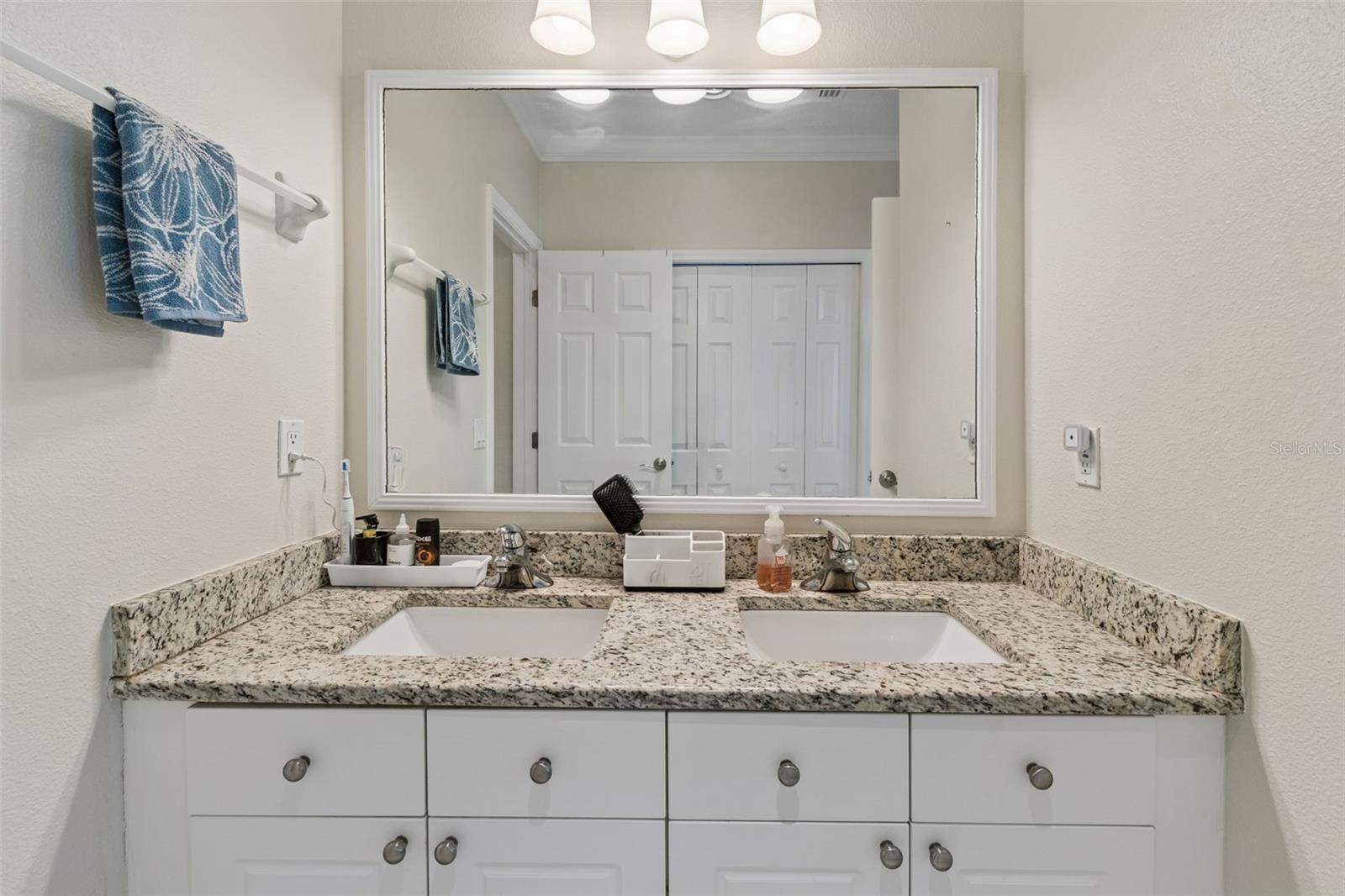 650 SIREN WIND LN, CLEARWATER, FL — photo 41