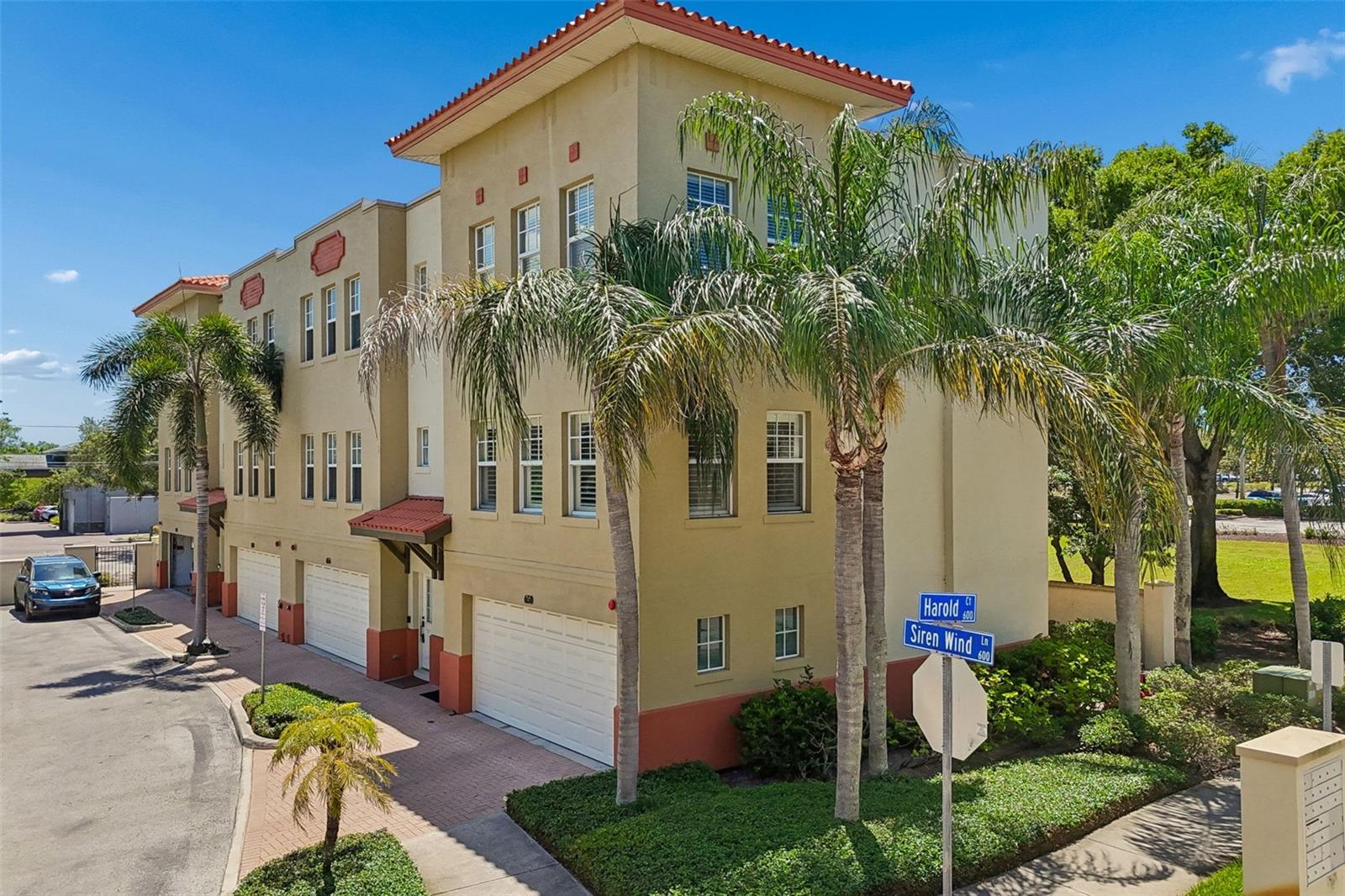 650 SIREN WIND LN, CLEARWATER, FL — photo 63