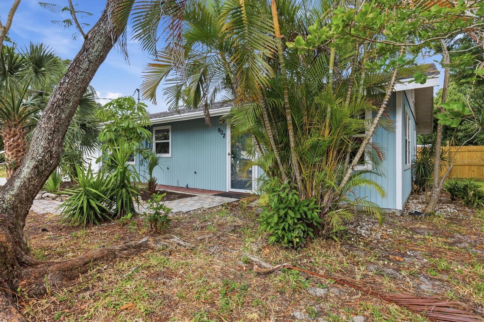 902 37TH ST W, BRADENTON, FL — photo 29