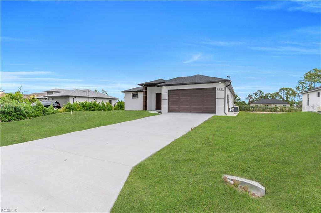 2901 VILLA AVE S, LEHIGH ACRES, FL — photo 2