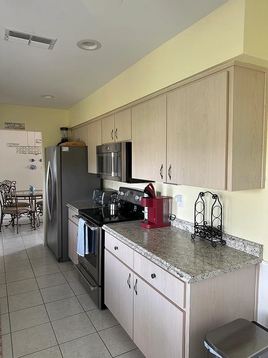 17808 SE 107TH TER, SUMMERFIELD, FL — photo 3