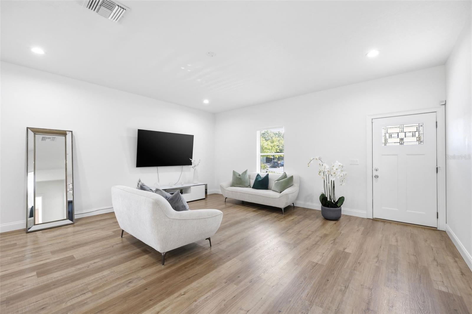 524 S GROSSE AVE AVE, TARPON SPRINGS, FL — photo 3