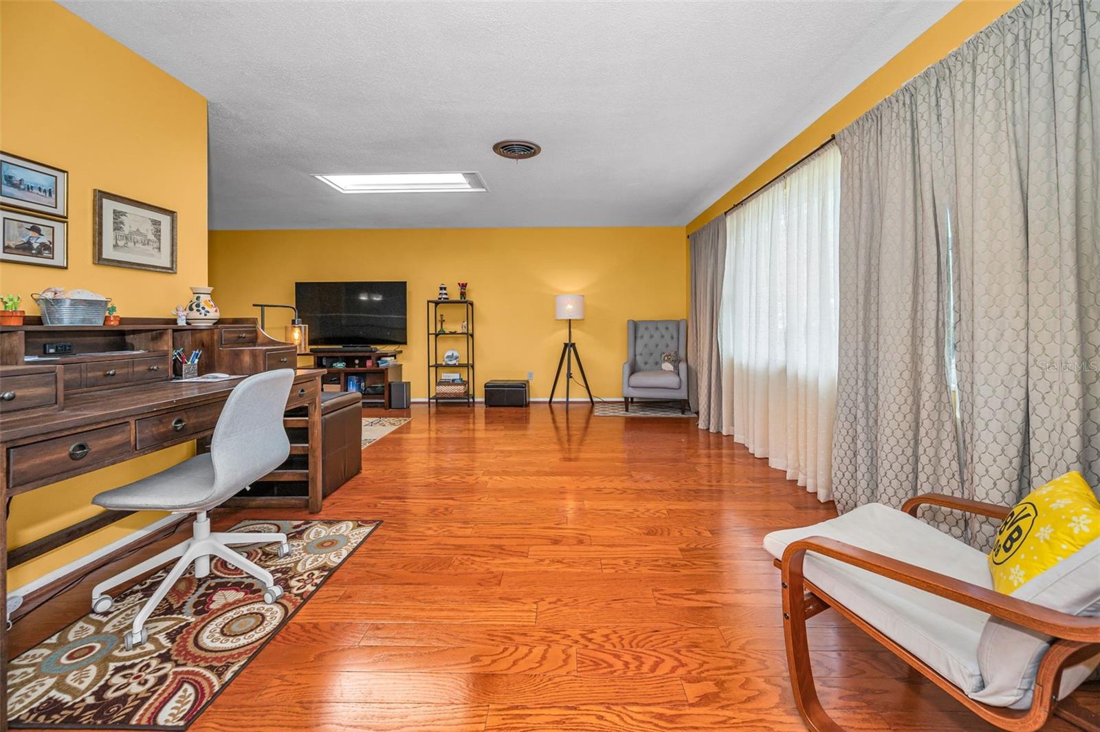 1368 WILLIAMS DR, CLEARWATER, FL — photo 3