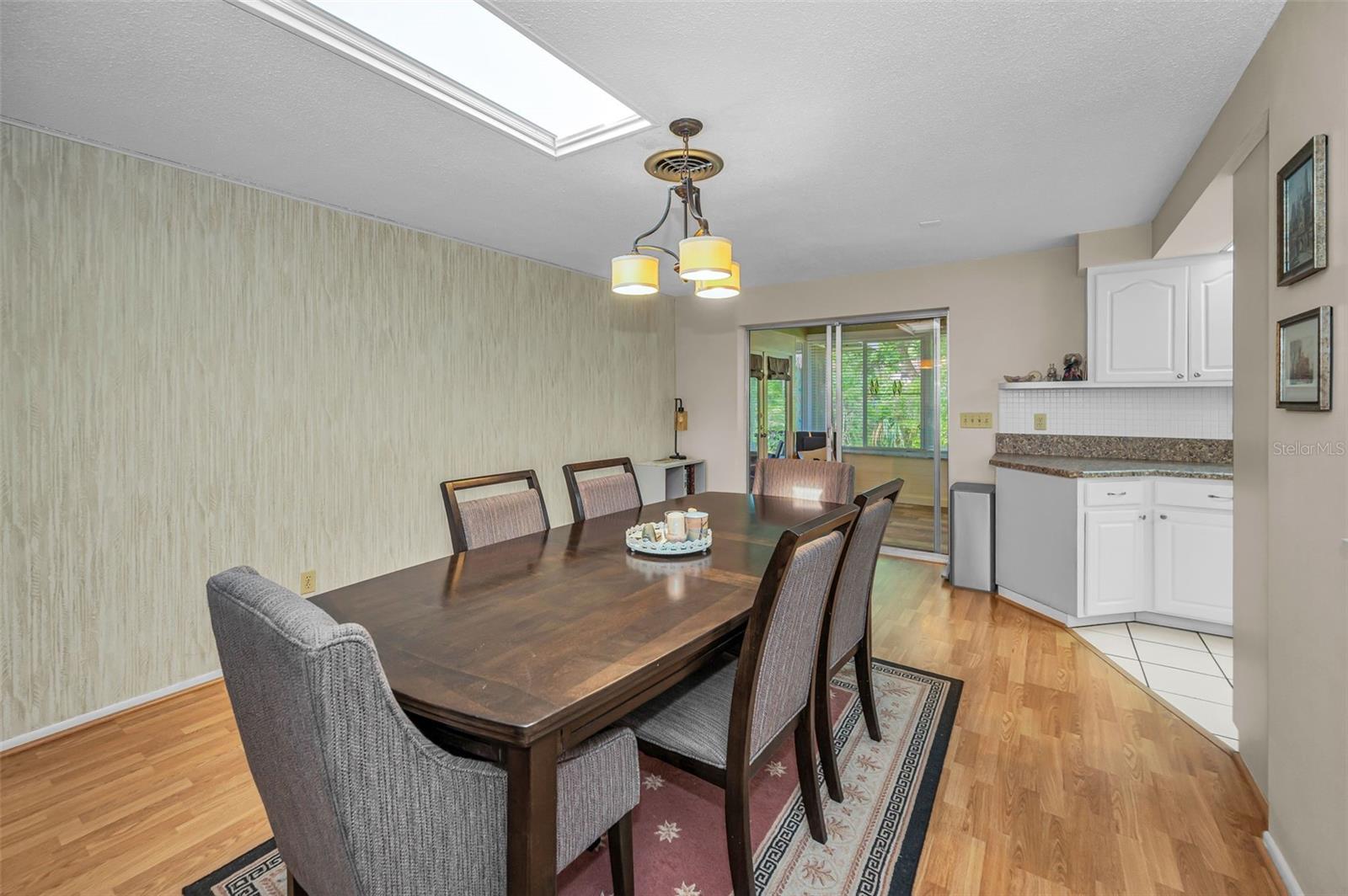 1368 WILLIAMS DR, CLEARWATER, FL — photo 12