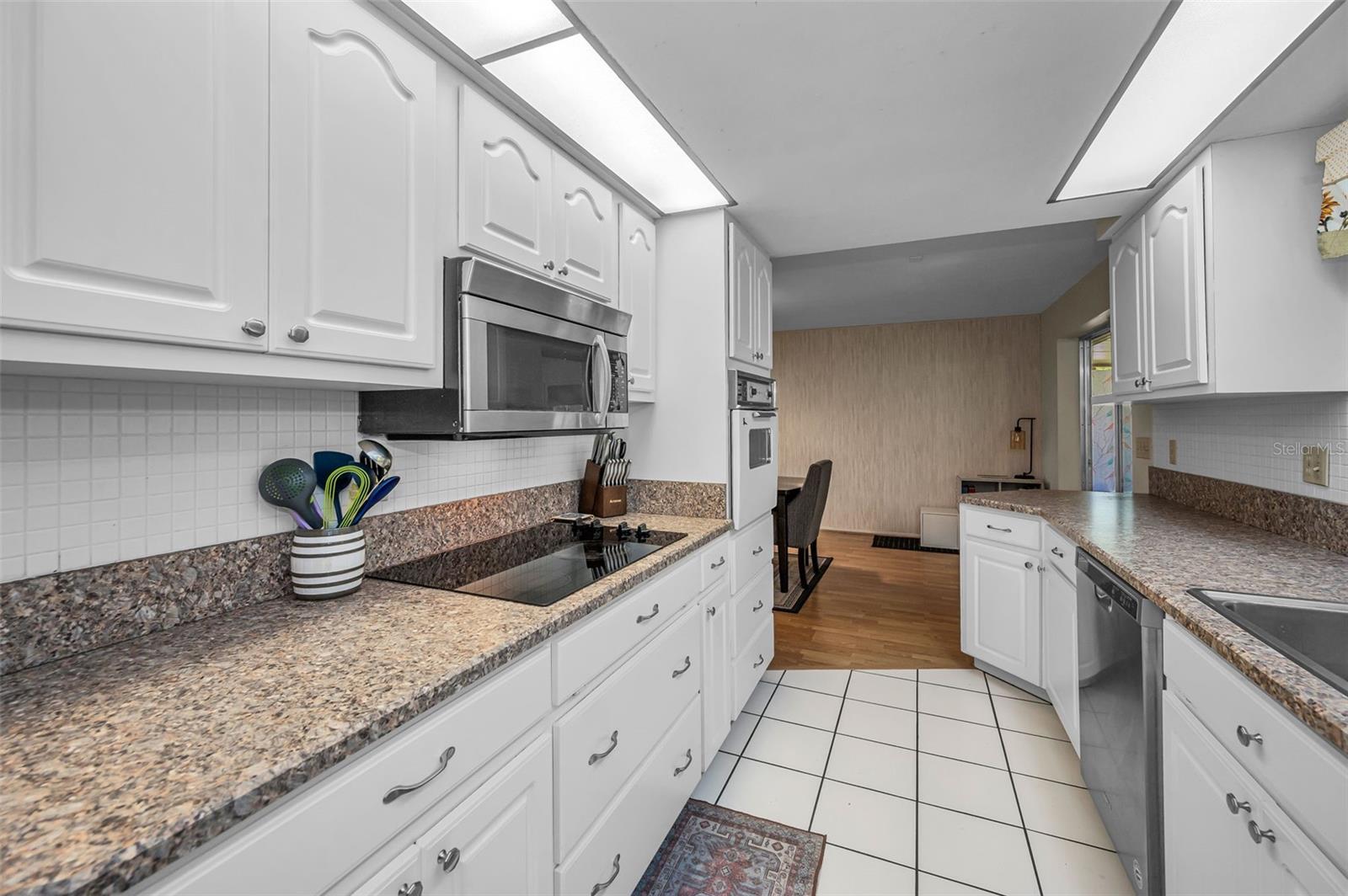 1368 WILLIAMS DR, CLEARWATER, FL — photo 13