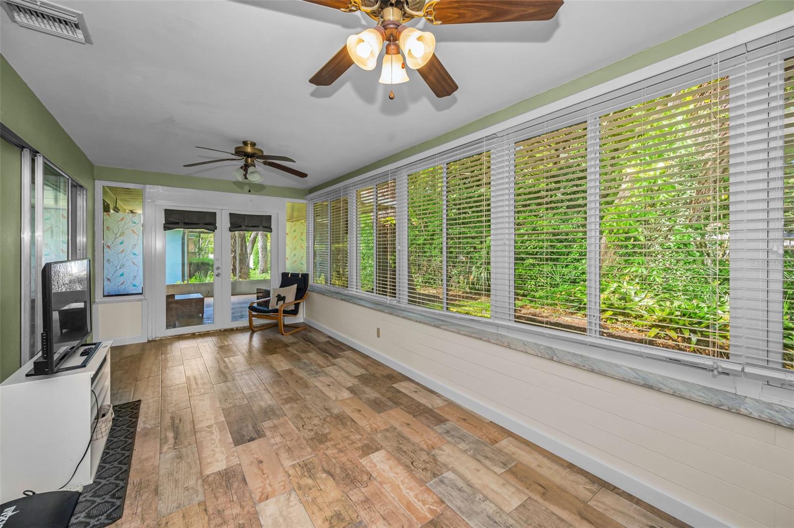 1368 WILLIAMS DR, CLEARWATER, FL — photo 16