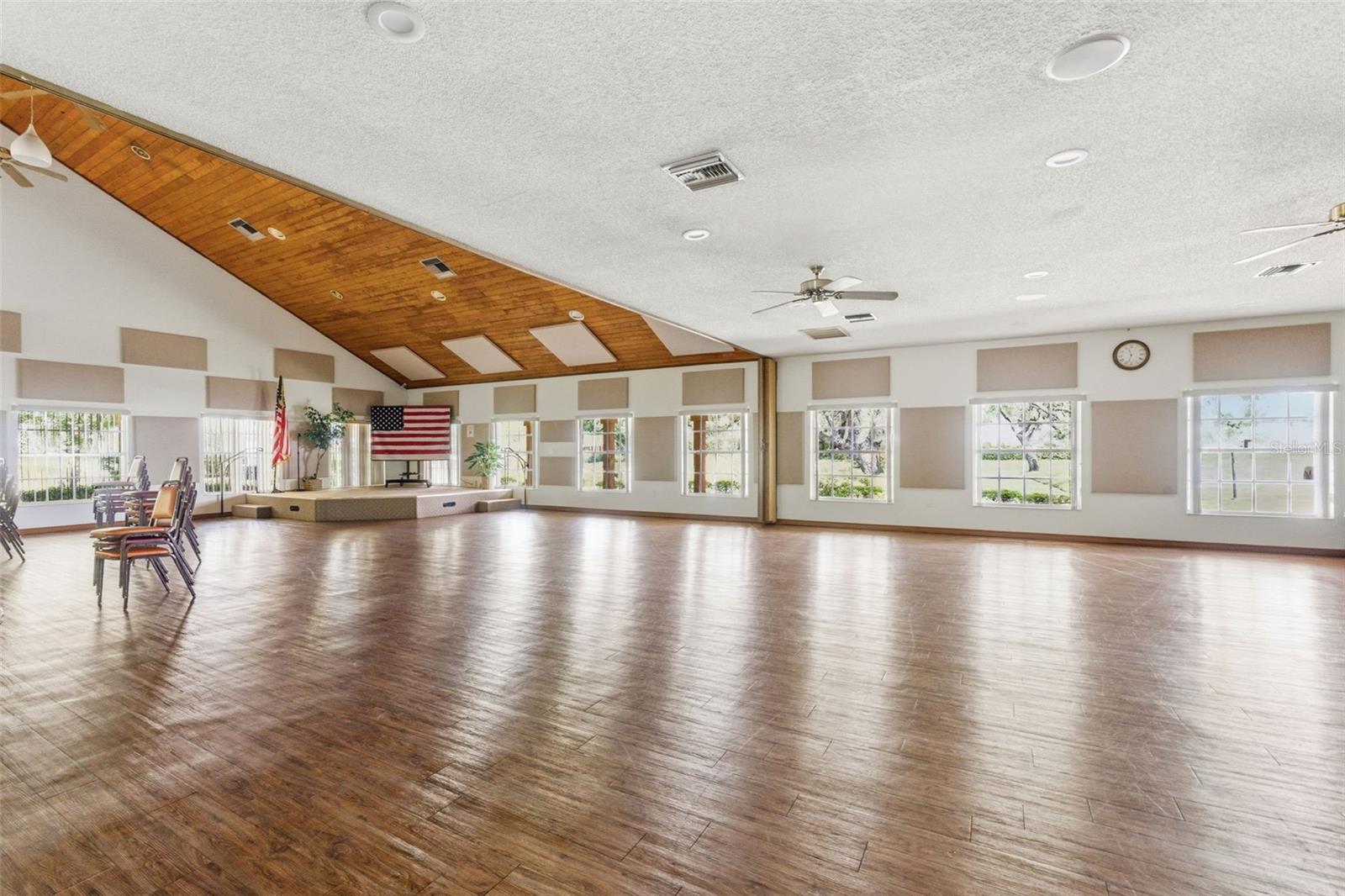 10311 PINENEEDLES DR, NEW PORT RICHEY, FL — photo 40