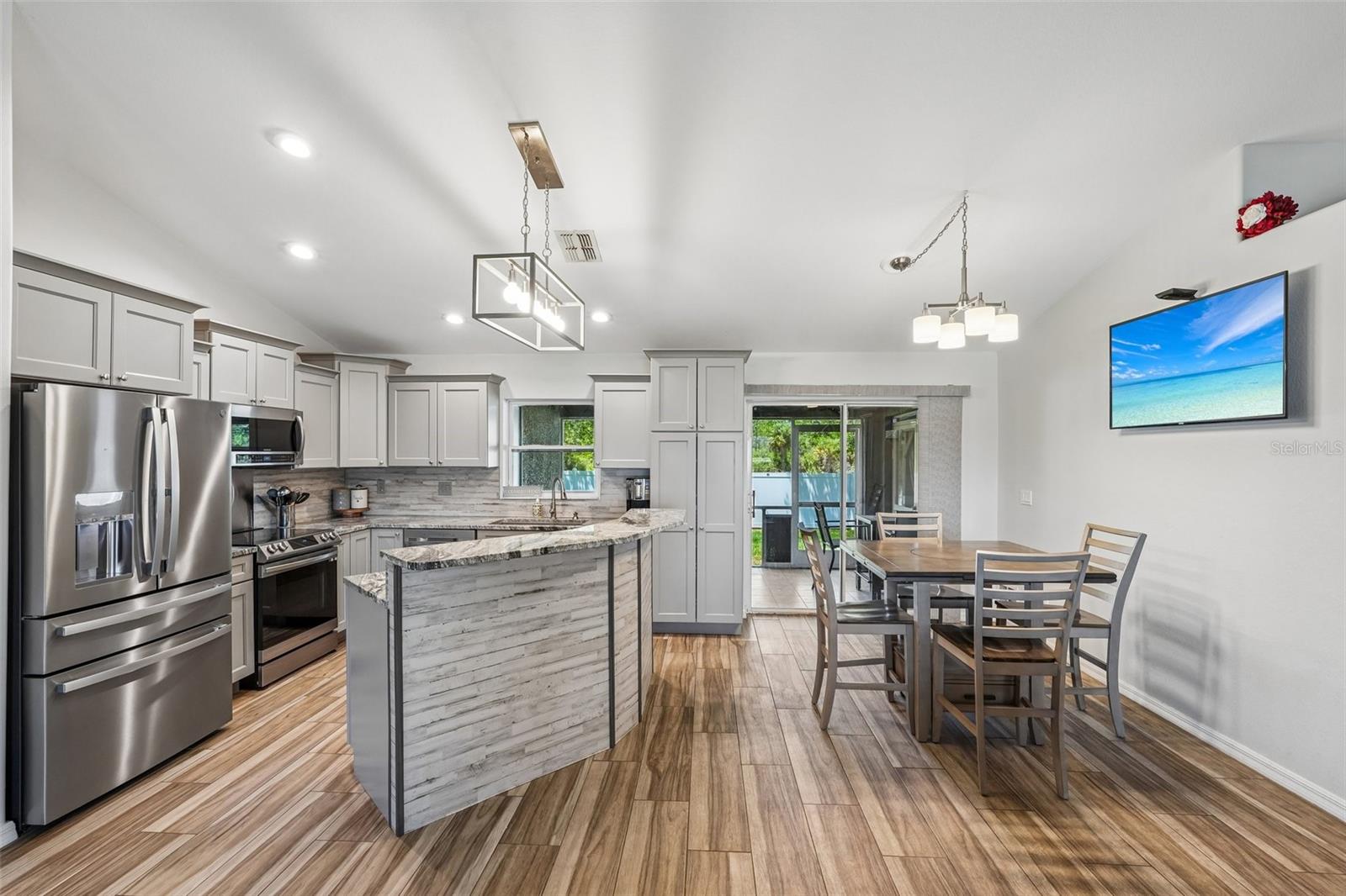 4317 NW 40TH TER, CAPE CORAL, FL — photo 10