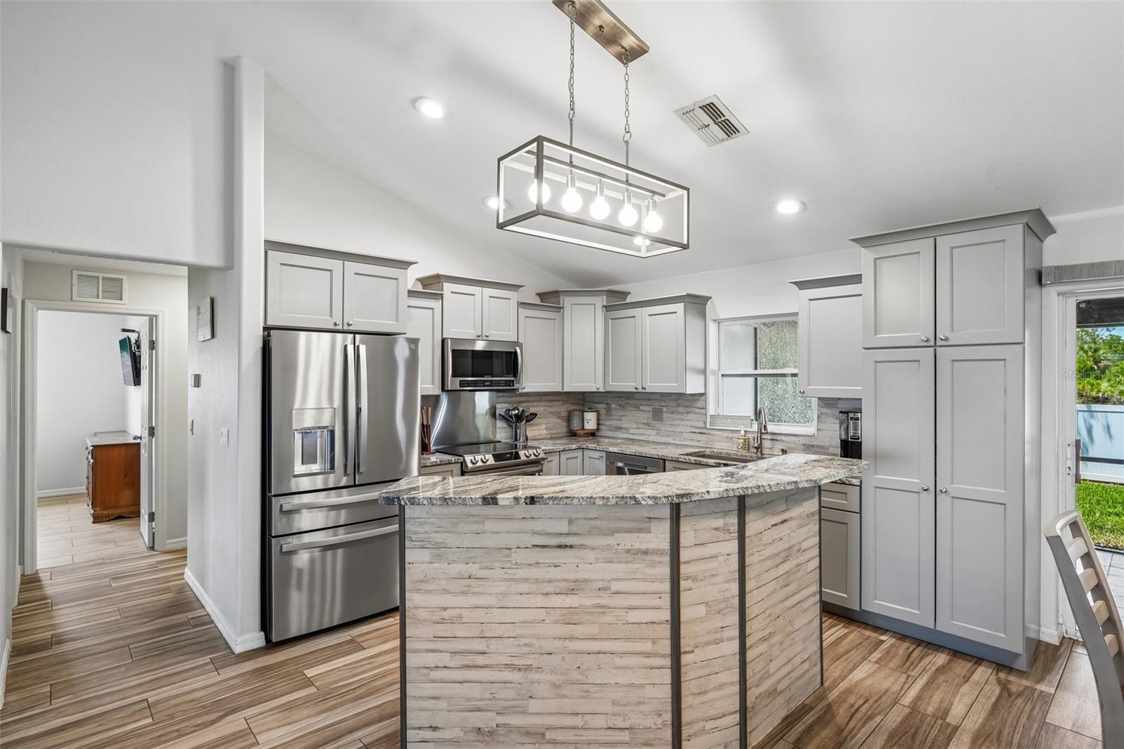 4317 NW 40TH TER, CAPE CORAL, FL — photo 11