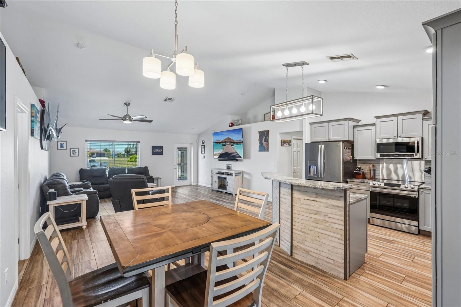 4317 NW 40TH TER, CAPE CORAL, FL — photo 14