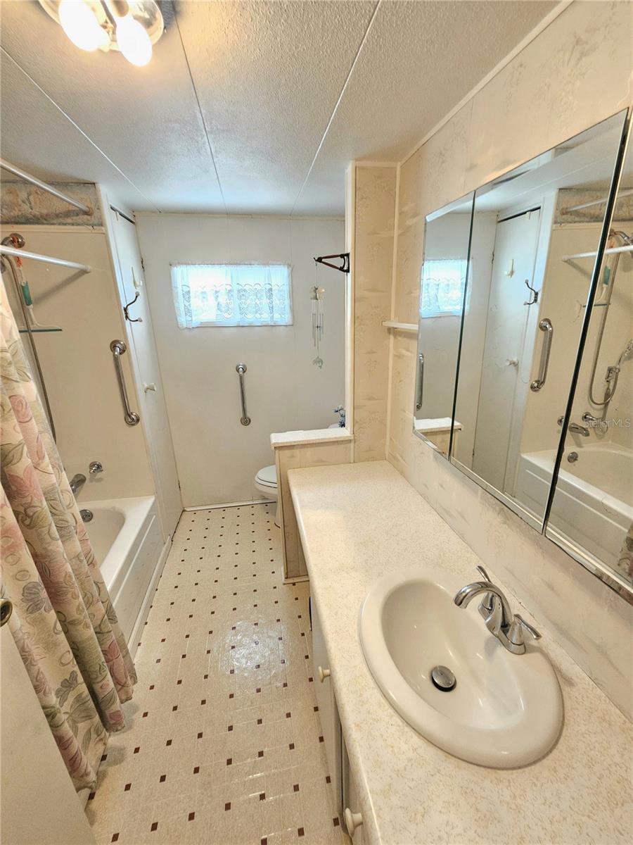 110 ROMA RD, VENICE, FL — photo 11