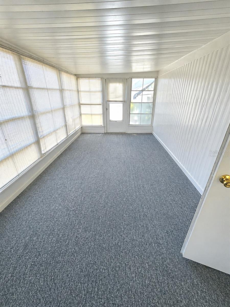 110 ROMA RD, VENICE, FL — photo 16