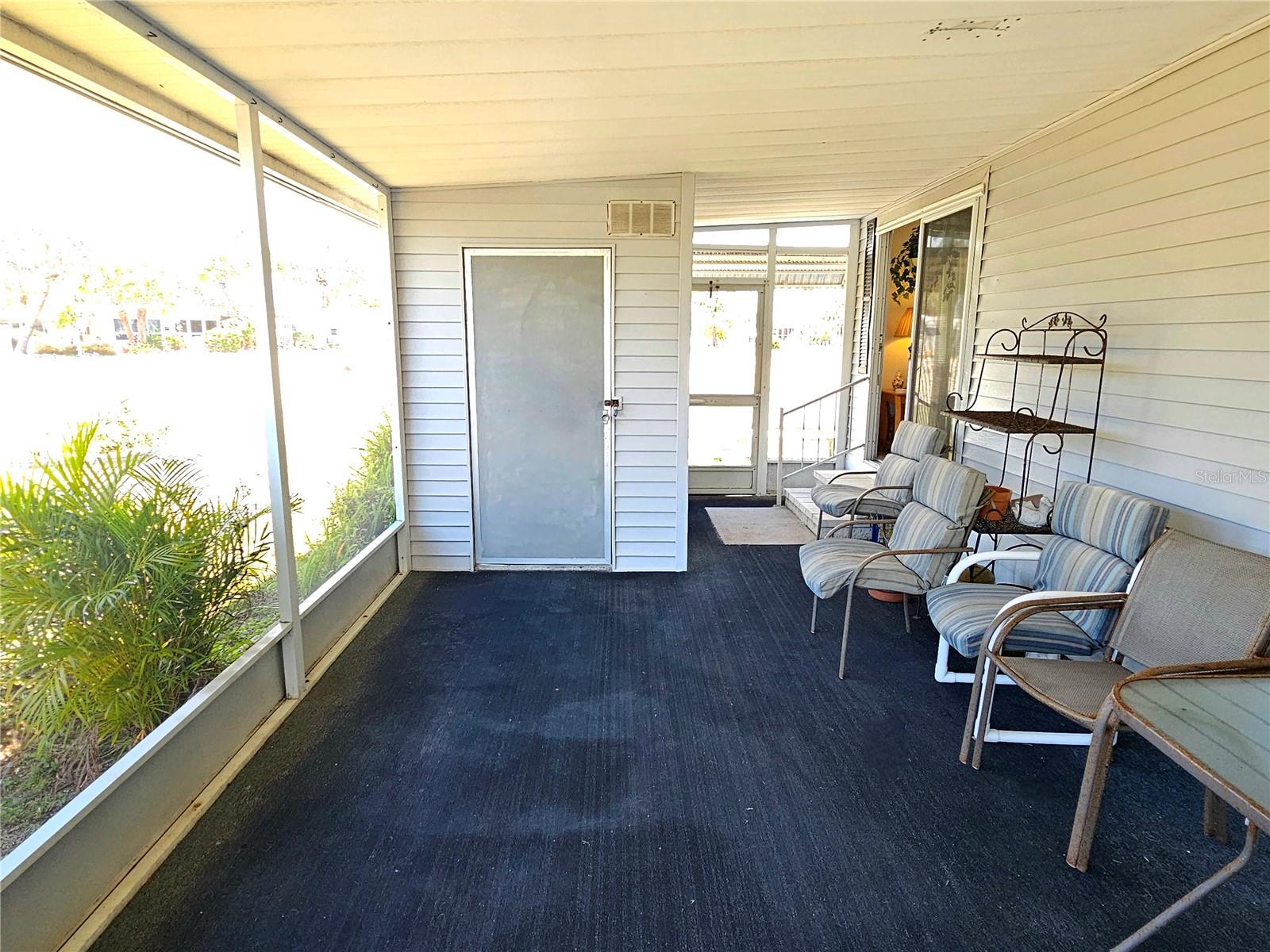 110 ROMA RD, VENICE, FL — photo 21