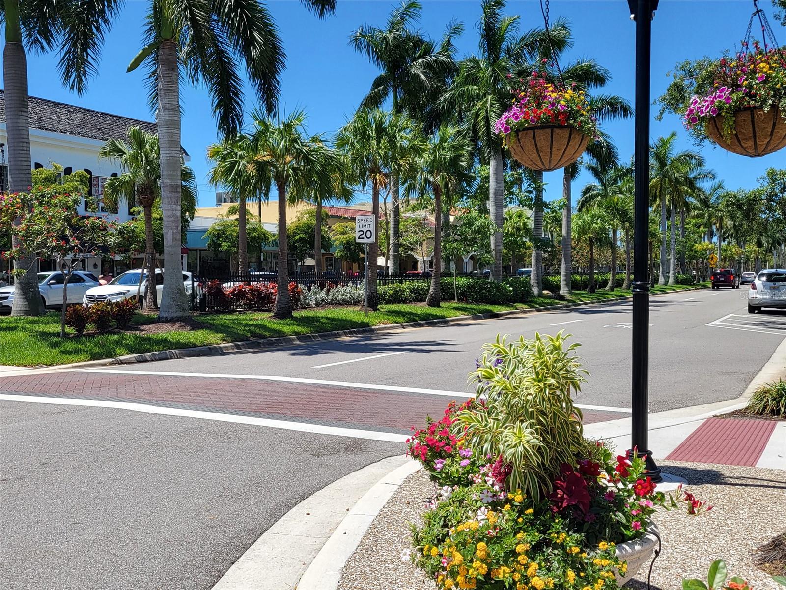 110 ROMA RD, VENICE, FL — photo 40
