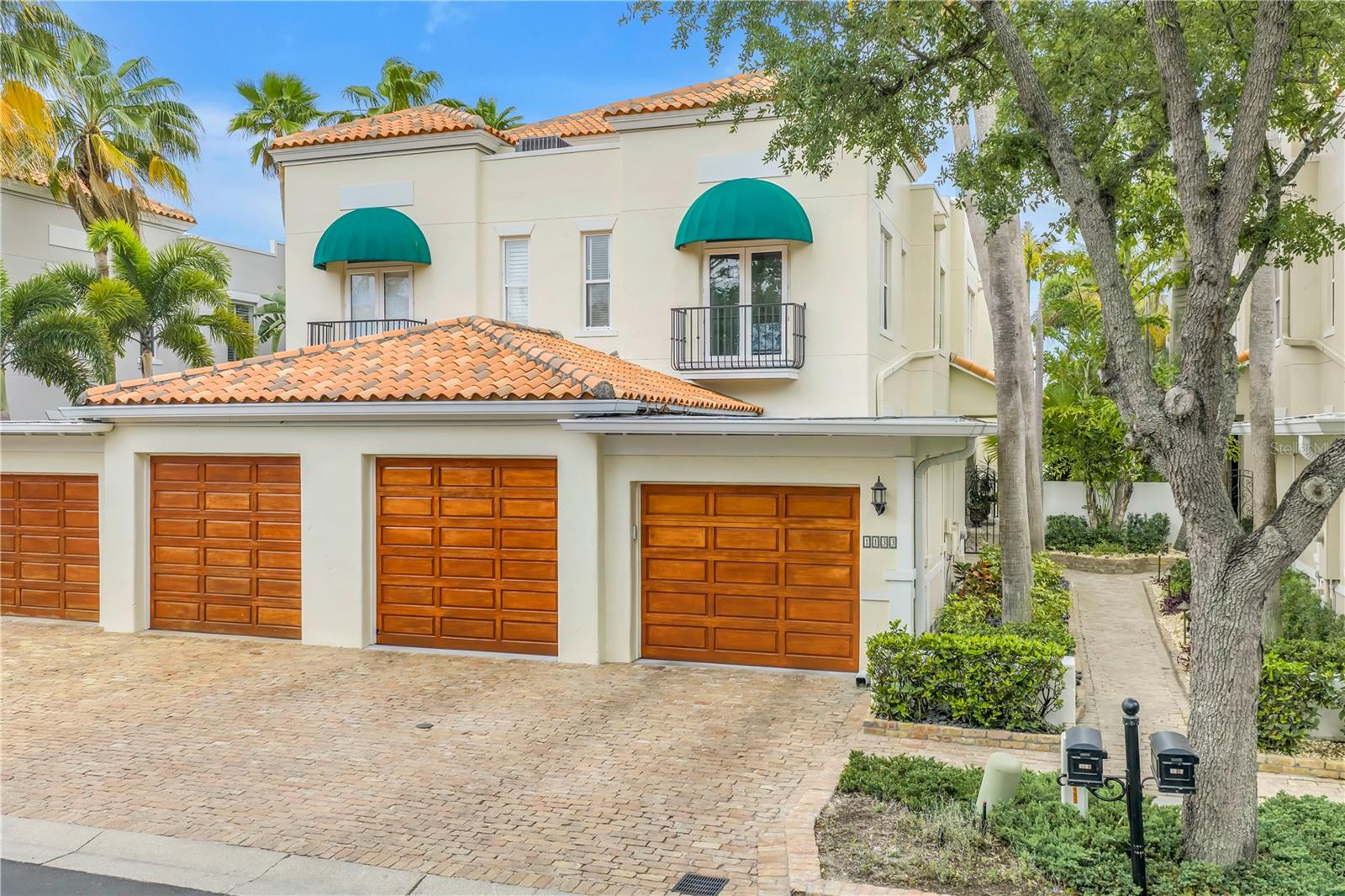 1133 ABBEYS WAY, TAMPA, FL — photo 94