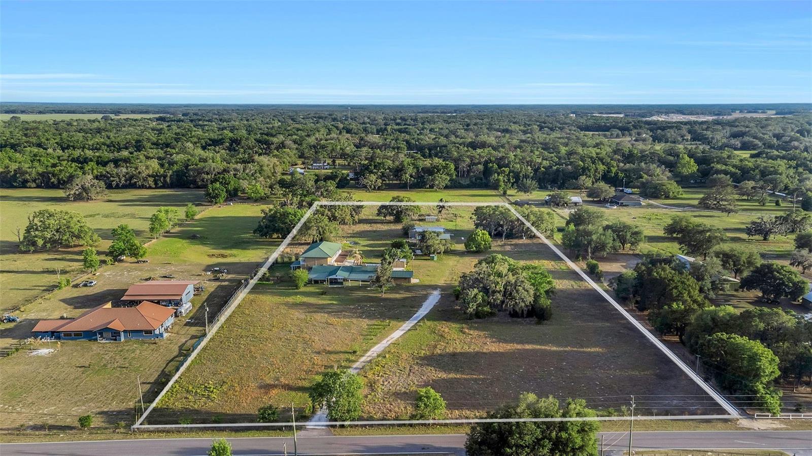 20138 BOWMAN RD, SPRING HILL, FL — photo 2