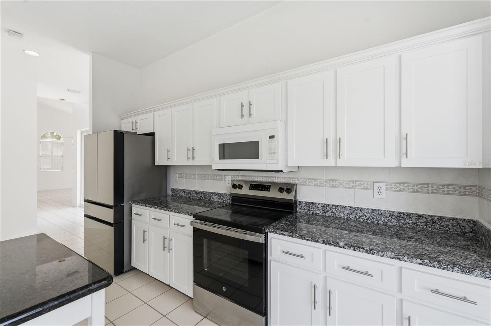 10621 HATTERAS DR, TAMPA, FL — photo 18