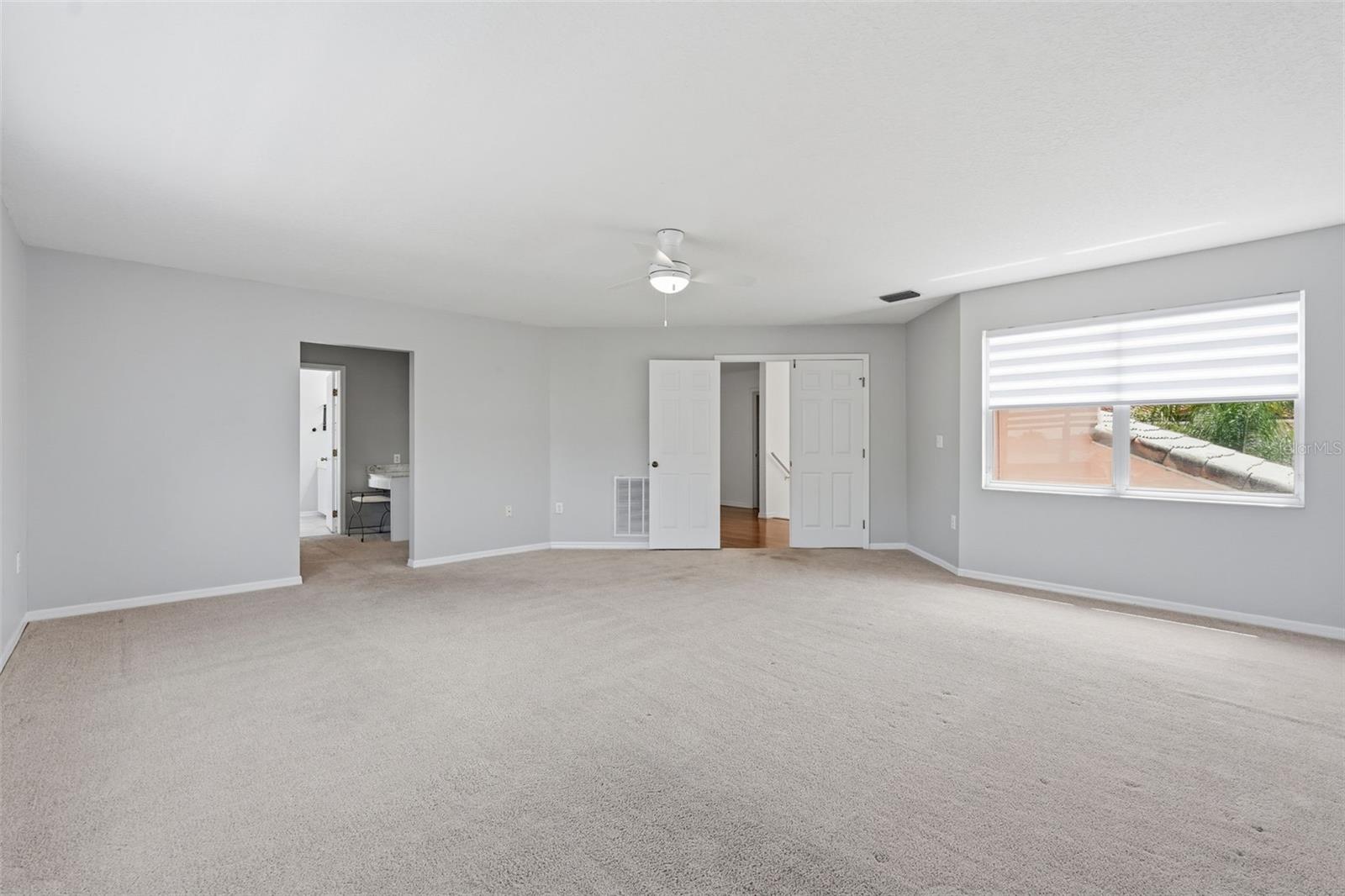 10621 HATTERAS DR, TAMPA, FL — photo 29