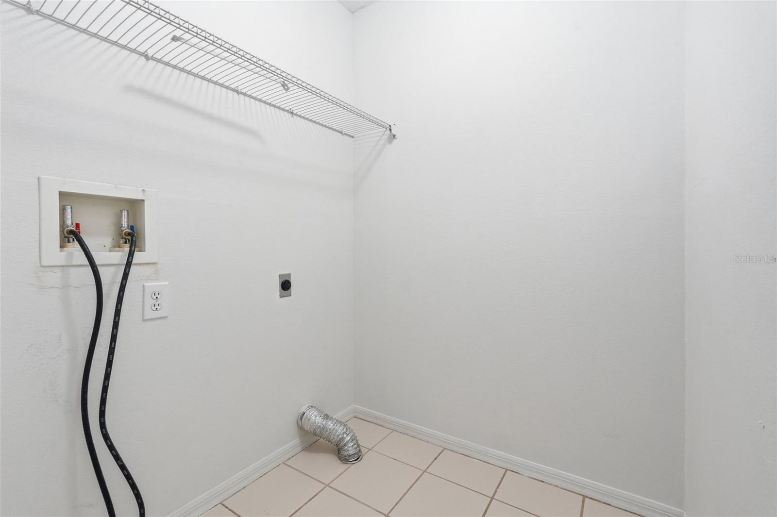 10621 HATTERAS DR, TAMPA, FL — photo 36